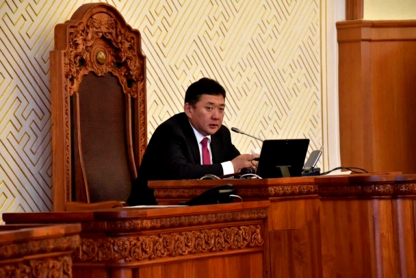 УИХ-ын чуулганыг М.Энхболд даргалж байна