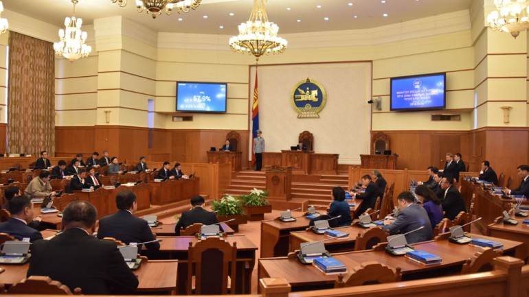 Хаврын чуулган олон хуулийн төсөл хэлэлцэх боллоо