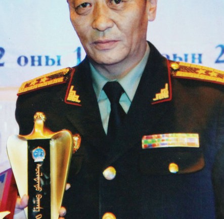 С.Гүржав: Хилчдэд онгоцоор шуудайтай мөнгө очдог байлаа