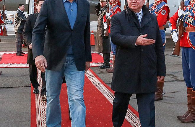 Оросын хөх жийнс Монголд дипломат асуудал үүсгэсэн нь