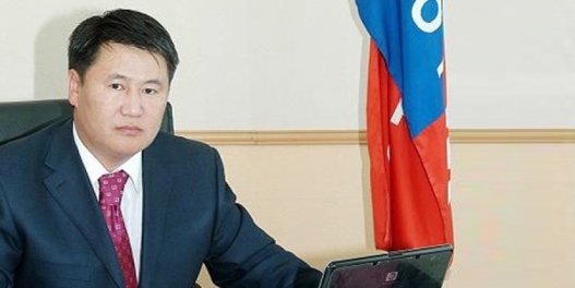 Уучлал гуйгаад буруудсан минь
