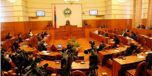 Үндсэн хуулийн хэрэгжилт хангалтгүй байгаа тухайд
