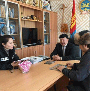 С.Жавхлан, Т.Баясгалан нар Ховдод очжээ