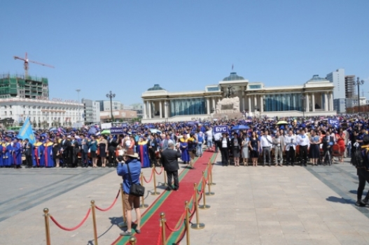 Төгсөгчдийг хүлээж авах ажлын байр бэлэн үү