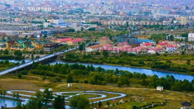 Улаанбаатарт 27 хэм дулаан
