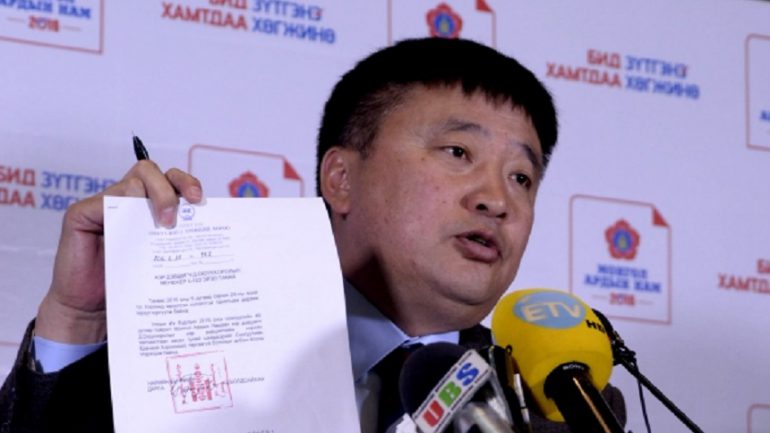 Д.Оюунхоролын нэр хүндэд халдсан үйлдэлдээ залруулга гаргахыг АН-аас шаардлаа