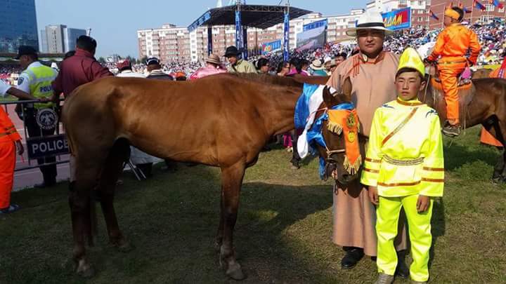 Залуу уяач Н.Мөнхбаясгалан уяачдын холбоонд гомдол гаргажээ