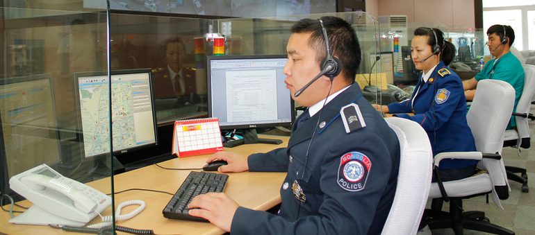 8 хүн голын усанд осолджээ