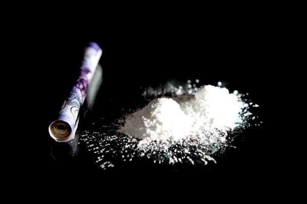 Монголчууд хар тамхийг эхлээд сонирхож байсан, сүүлдээ буудалцдаг боллоо, эцэст нь үхэж эхэллээ !!!