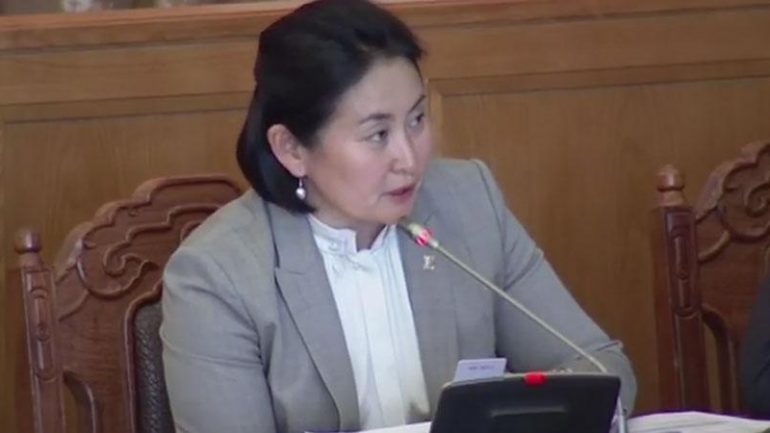 З.Нарантуяа: 576 тэрбум төгрөг урсгал зардалд зайлшгүй  шаардлагатай эсэхийг харж байж цалингийнхаа хяналтыг ярих хэрэгтэй