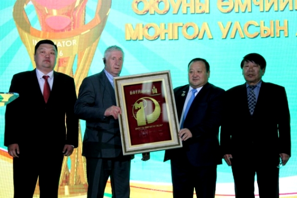 Эрдэнэтийн инженерүүд оюунаараа аархсан өдөр
