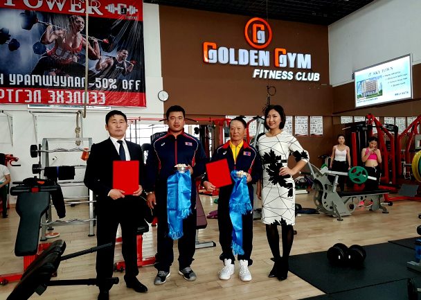 “Рио-2016” паралимпд эх орноо төлөөлөн оролцсон тамирчдаа Golden Gym fitness клубын зүгээс баяр хүргэж, хүлээн авч уулзлаа