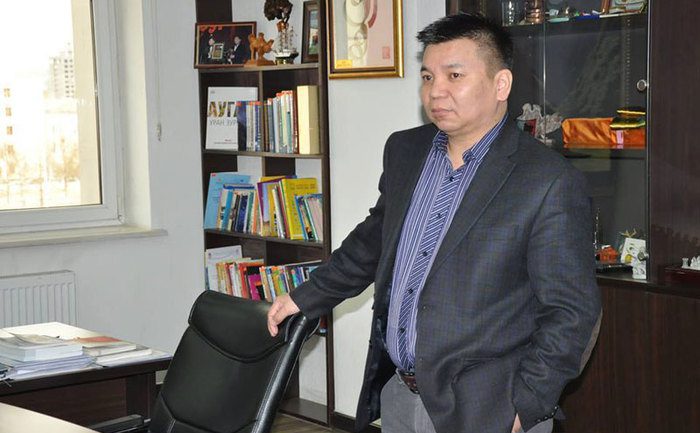 Л.Энхболд та Өмнөговьчуудын эрх ашгийг хамгаалж дийлэх үү?