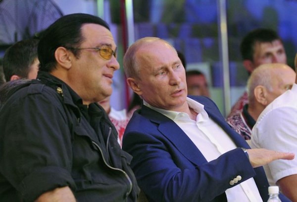 Стивен Сигал ОХУ-ын иргэн боллоо