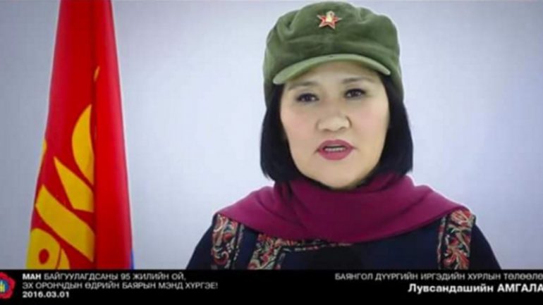 Америк руу “зугтаж” карьераа балласан Л.Амгалан албан тушаал горилох уу?