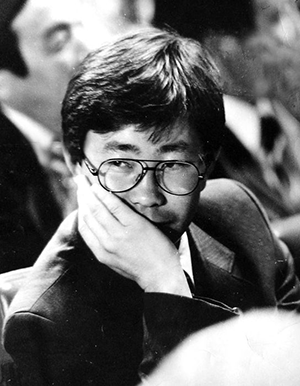 Улстөрчид, хуулийнхан С.Зориг агсны үхлээр 18 жил шоудчихаад ядарсан иргэддээ хэрэг үүрүүлэх гэж үү?