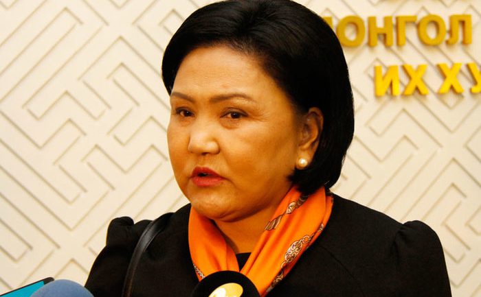Д.Оюунхорол: Түүхий нүүрсний хэрэглээг хязгаарлах бодлого баримтална