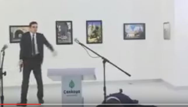 Турк улсад суугаа Оросын Элчин сайдыг буудан хөнөөж буй бичлэг