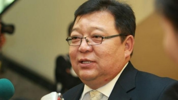 С.Эрдэнэ намын даргын суудлыг мөнгөөр авахаар улайрч байна