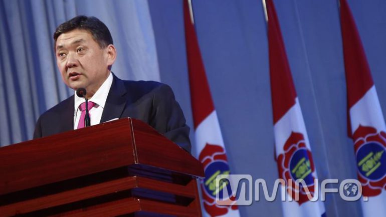 МАН-ынхан маш том улс төрийн соёл гаргалаа