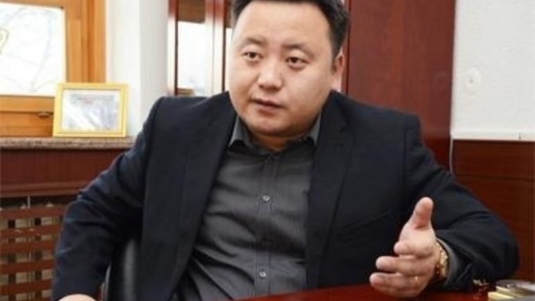 “Энэ 20 жилд ямар улс төрчид шахаа нэрээр улсаа хохироосныг харцгаая”