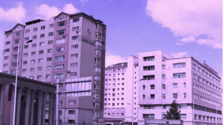 “Рояал Кэстл” хотхоны 12 давхраас 21 настай залуу унаж, амиа алджээ