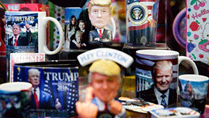 Трамп тагнуулынхантай дайтсан нь