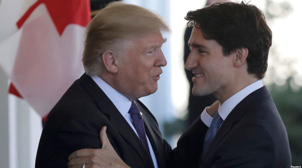 Дональд Трамп бодлогоо хамгаалав