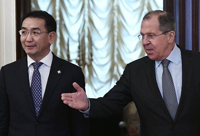 Лавров сайд “хоёр орны харилцаанд хамааралгүй юм байна, ашгүй дээ” гэсэн