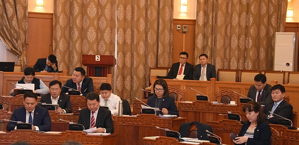 Тоног төхөөрөмж, сэлбэг хэрэгслийг гаалийн албан татвараас чөлөөлөхөөр боллоо