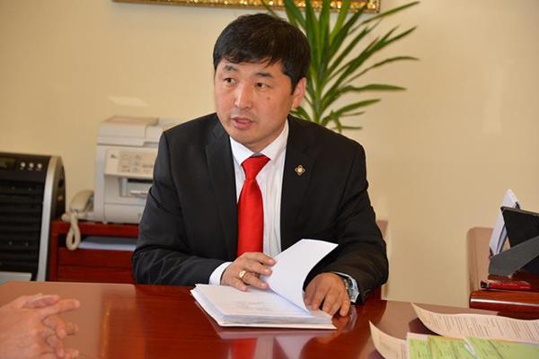 С.Зориг агсны амийг хөнөөсөн хэрэгтэй холбоотойгоор Ажлын хэсэг байгуулах зарлиг гаргахыг хүслээ