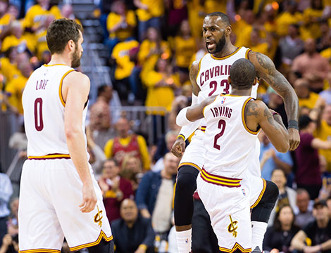 NBA Playoffs: Кливлэнд Кавальерс талбайдаа Торонтог бут ниргэв