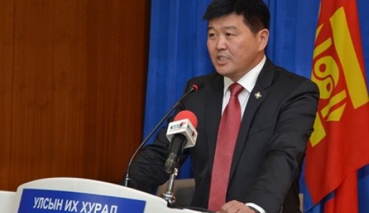 Х.Болорчулуун гишүүний  дүү Х.Болор-Эрдэнэ  “Эрдэнэс Тавантолгой”-н ТУЗ-ийн хараат бус гишүүнээр сонгогдсон нь ХУУЛЬ БУС гэв