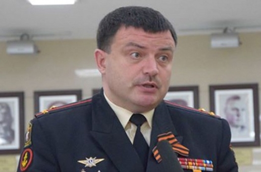 Ард түмэндээ тэдний өмнөөс амиа өргөх хамгаалагчид байгаа гэдгийг сануулж байгаарай