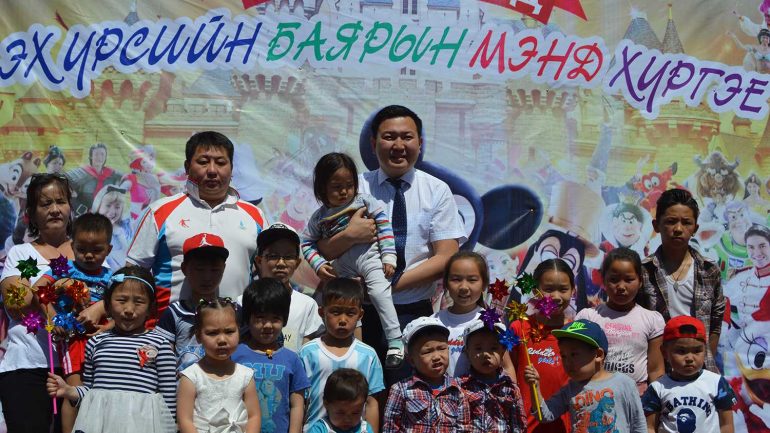 Н.УЧРАЛ 1000 ХҮҮХДИЙН БАЯР ЗОХИОН БАЙГУУЛЛАА