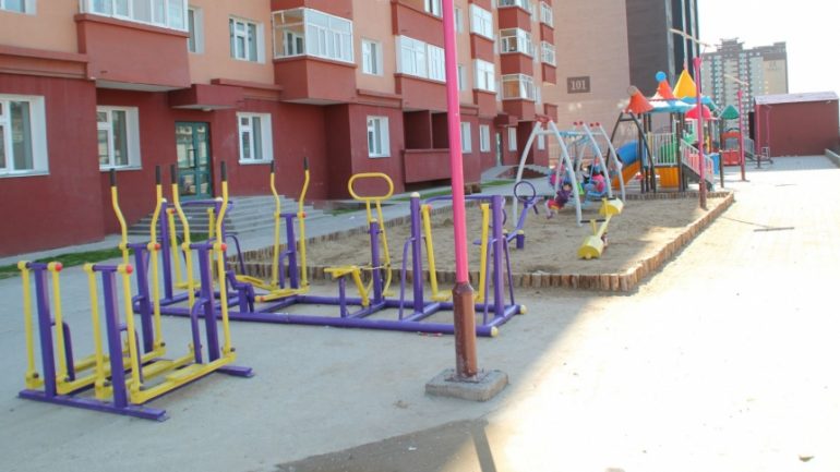 СТАНДАРТГҮЙ ТОГЛООМЫН ТАЛБАЙН “ХАМГААЛАГЧГҮЙ” ХОХИРОГЧИД
