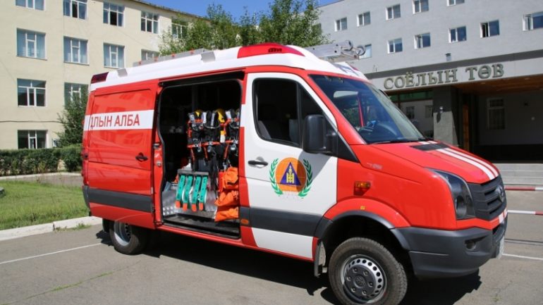 Тусгай зориулалтын автомашин хүлээлгэн өглөө