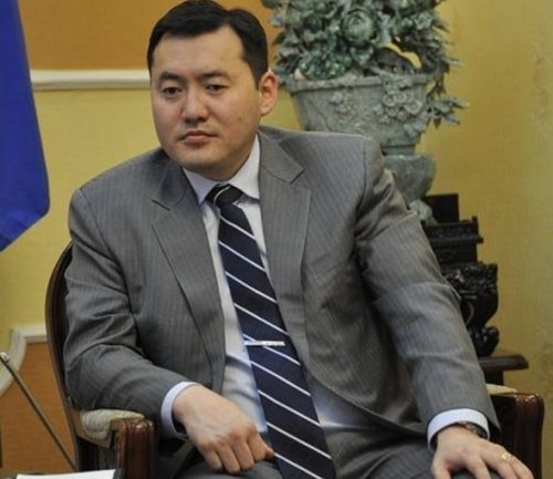 Д..Пүрэвдавааг Х.Баттулгын дэмжлэгтэйгээр огцоруулна