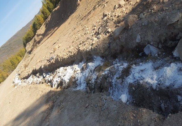 Солонготын даваанд урссан химийн бодисуудыг саармагжуулж, нөхөн сэргээлт хийжээ