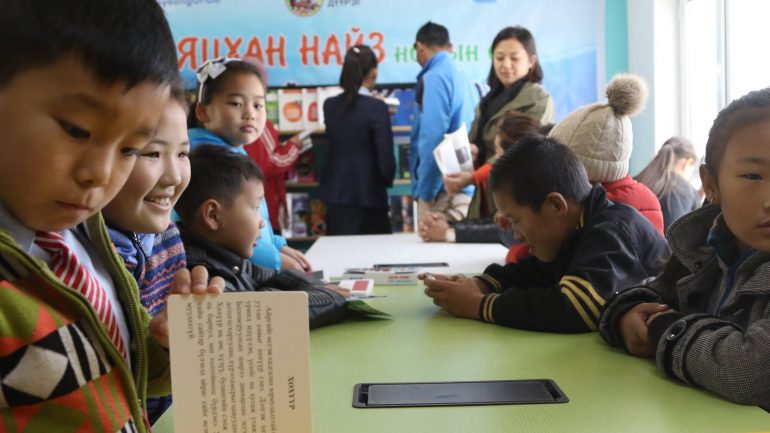“Бяцхан найз” хүүхдийн номын сан нээлтээ хийлээ