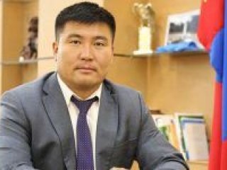 Нийслэлийн газрын албаны дарга Э.Болорчулуун газар булаахаар шийдэв үү
