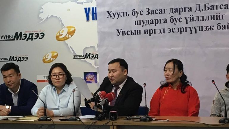 Увсын засаг даргын булхайг нутгийн иргэд нь илчиллээ