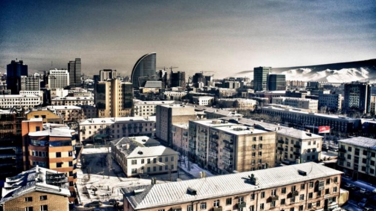 Улаанбаатар хотод 1 хэм дулаан байна
